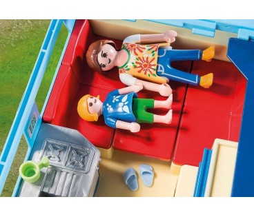 Playmobil FunPark 9502 – Samochód  z Przyczepą Kempingową