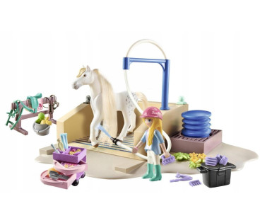Playmobil Horses of Waterfall 71354 Isabella i Lioness z myjnią dla koni